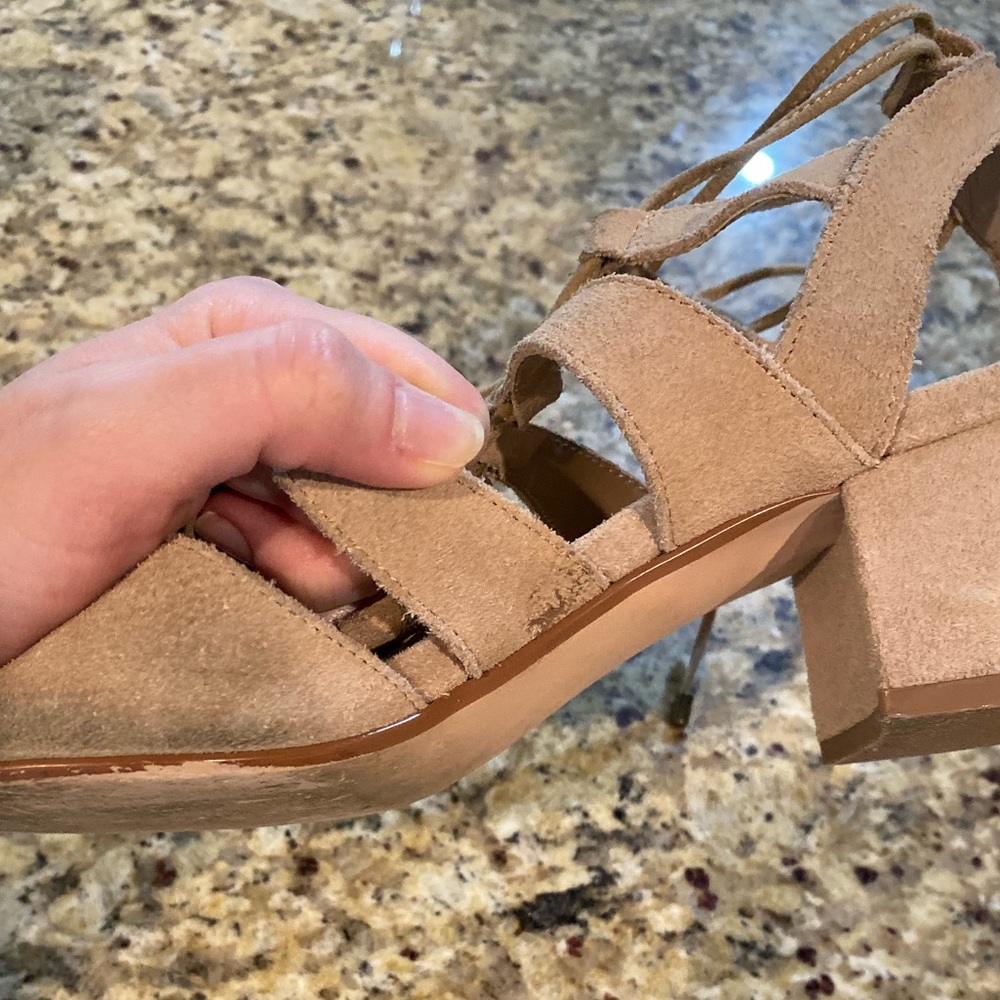 Hydii Steve Madden Beige Suede Sandals - Picture 6 of 8
